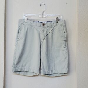 Tommy Bahama Men's shorts.   Size 32